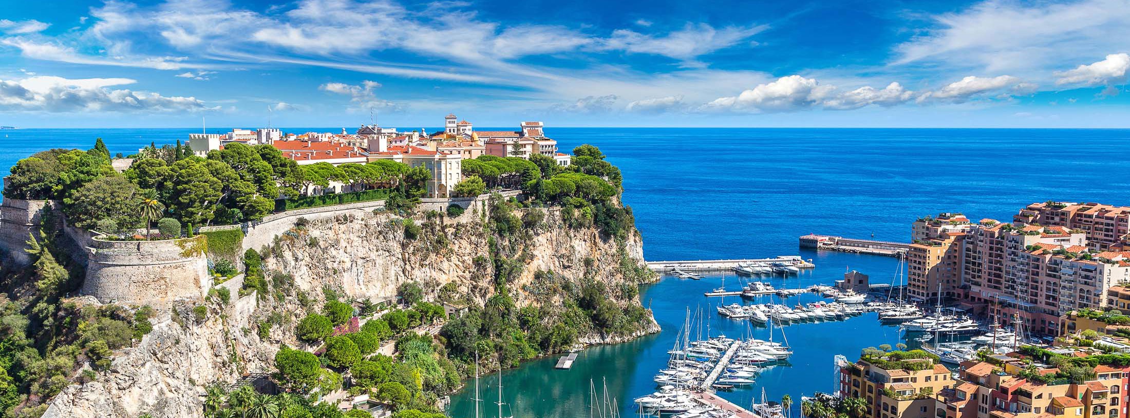 Franska Rivieran - hotell och boende för din semester med bil eller