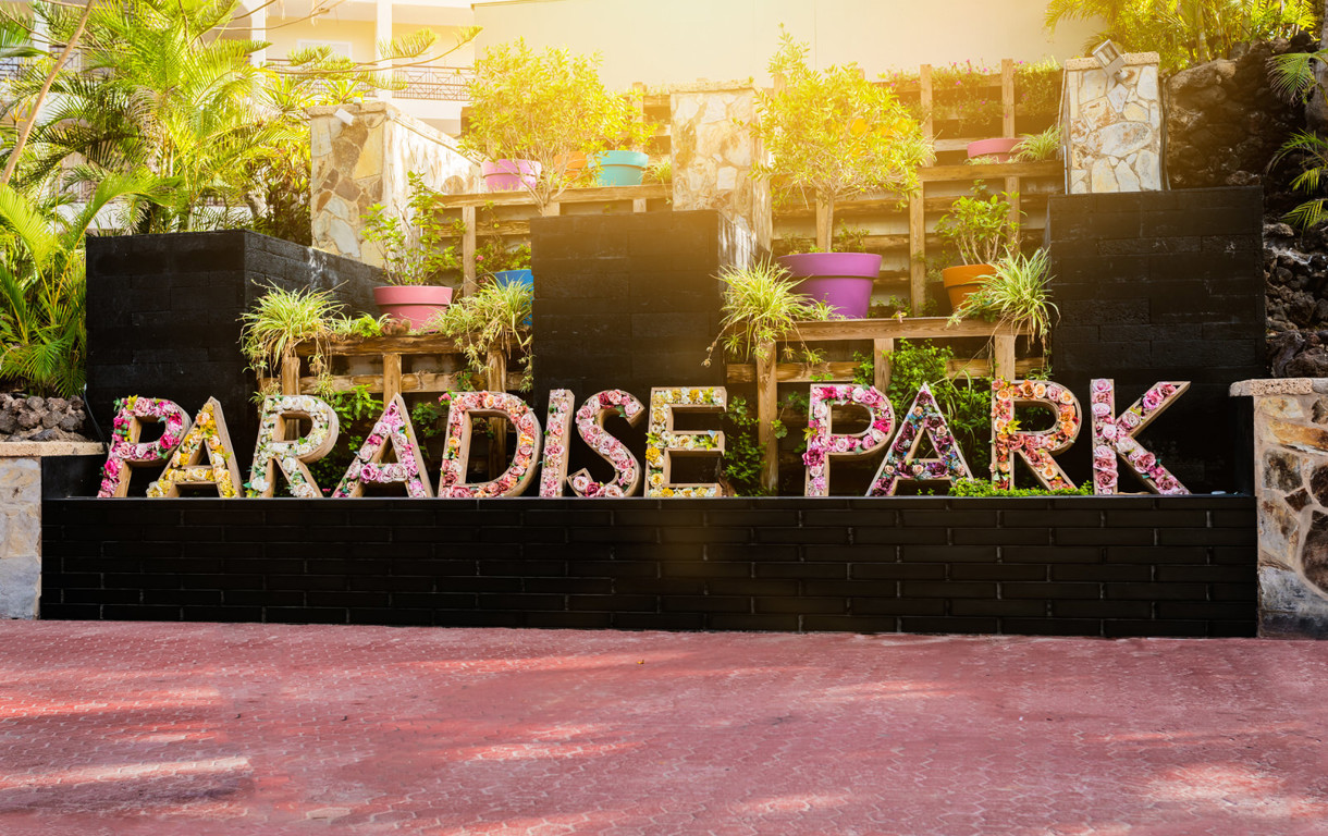 Paradise Park Fun Lifestyle Hotel