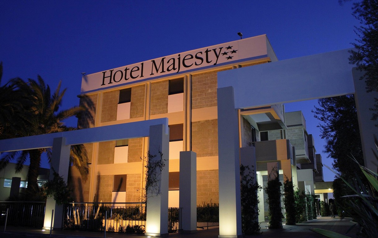 Majesty Hotel