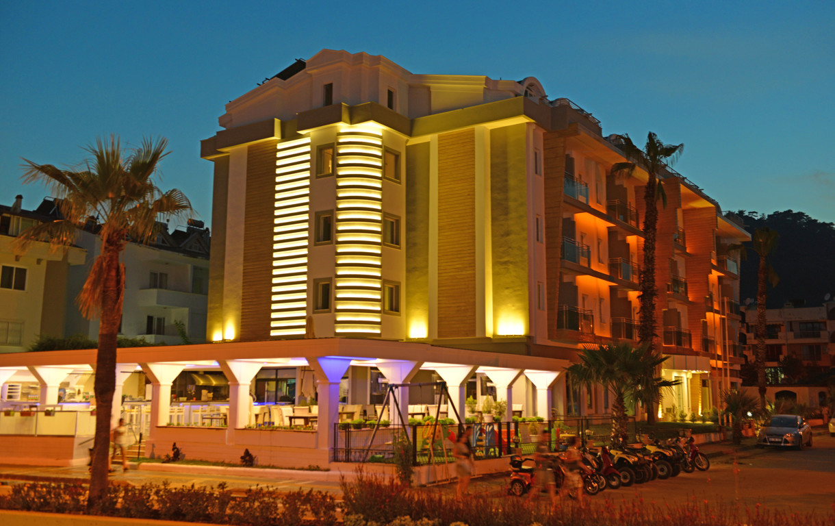 Seray Deluxe Hotel