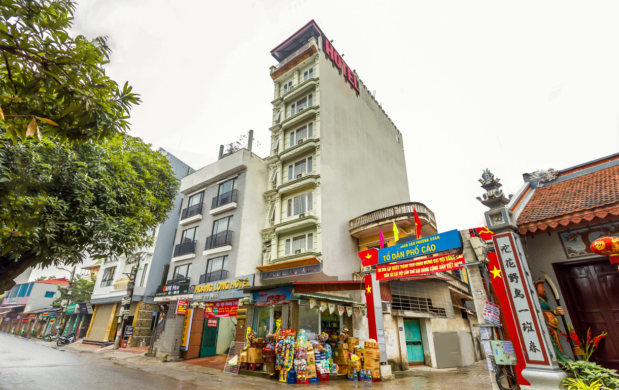 Spot On 693 Hoang Long Hotel