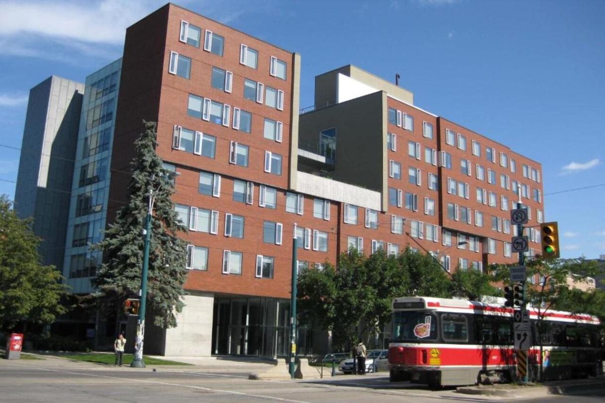 University of Toronto - 45 Willcocks Residence