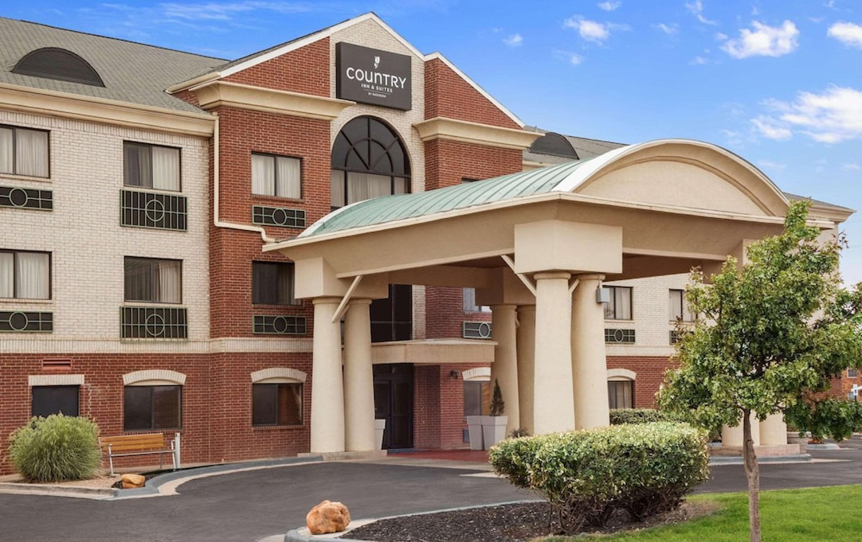Country Inn & Suites by Radisson, Lubbock, TX