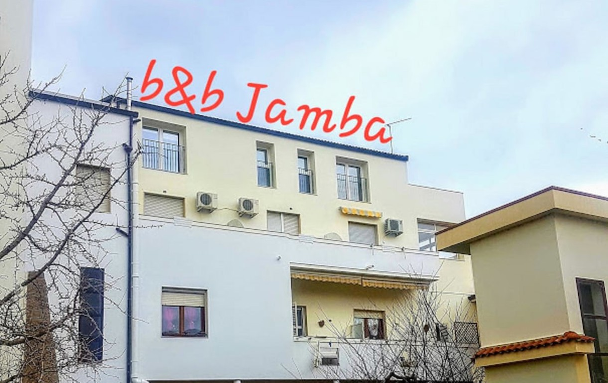 B&B Jamba