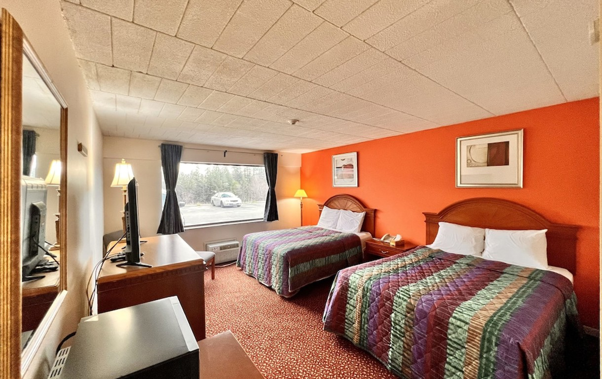 Lively Inn & Suites