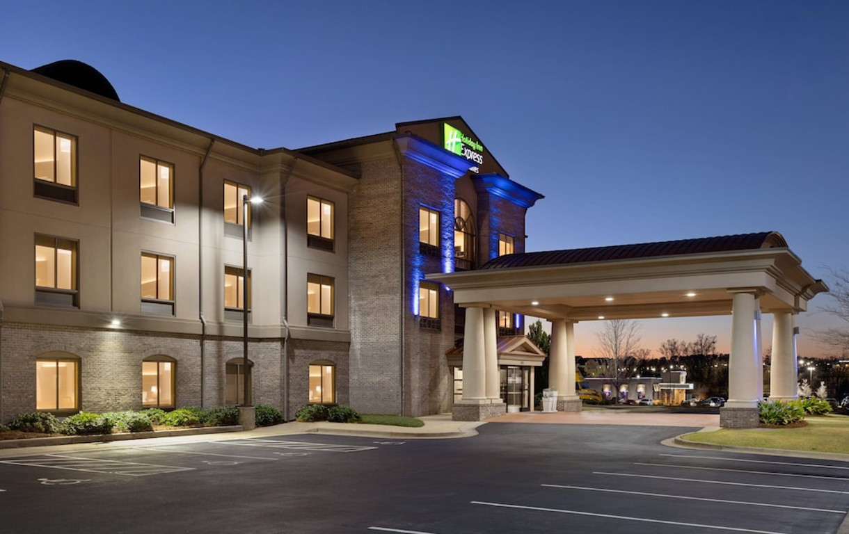 Holiday Inn Express Hotel and Suites of Opelika/Auburn, an IHG Hotel