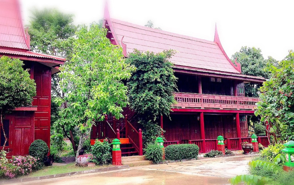 Jaroenrat Resort