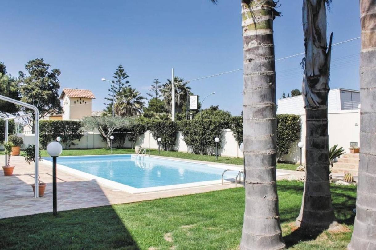 Villa With 3 Bedrooms in Mazara del Vallo, With Pool Access, Enclosed